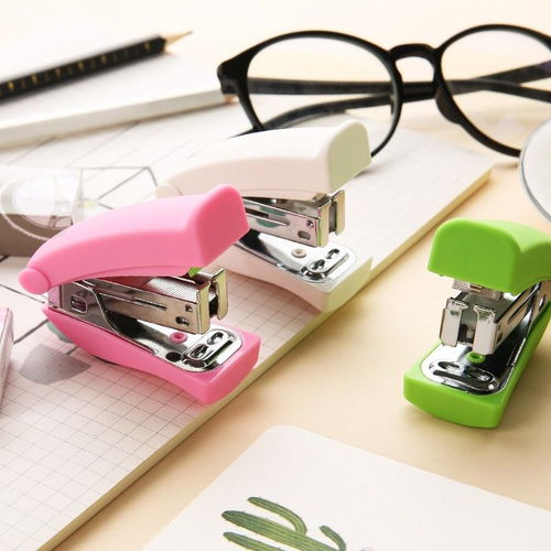 晨光MG 12號標準省力型訂書機 商務(wù)辦公的得力助手